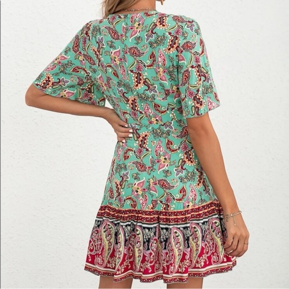 BOHO FLORAL SUMMER DRESS WITH BUTTERFLY SLEEVES  TIE IN FRONT! Size M, L & XL 🔥 - Picture 3 of 5